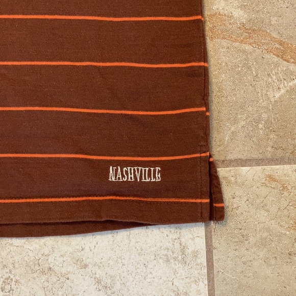 Hard Rock Cafe Nashville shirt distressed women’s brown orange SZ Med Like new - Picture 4 of 15